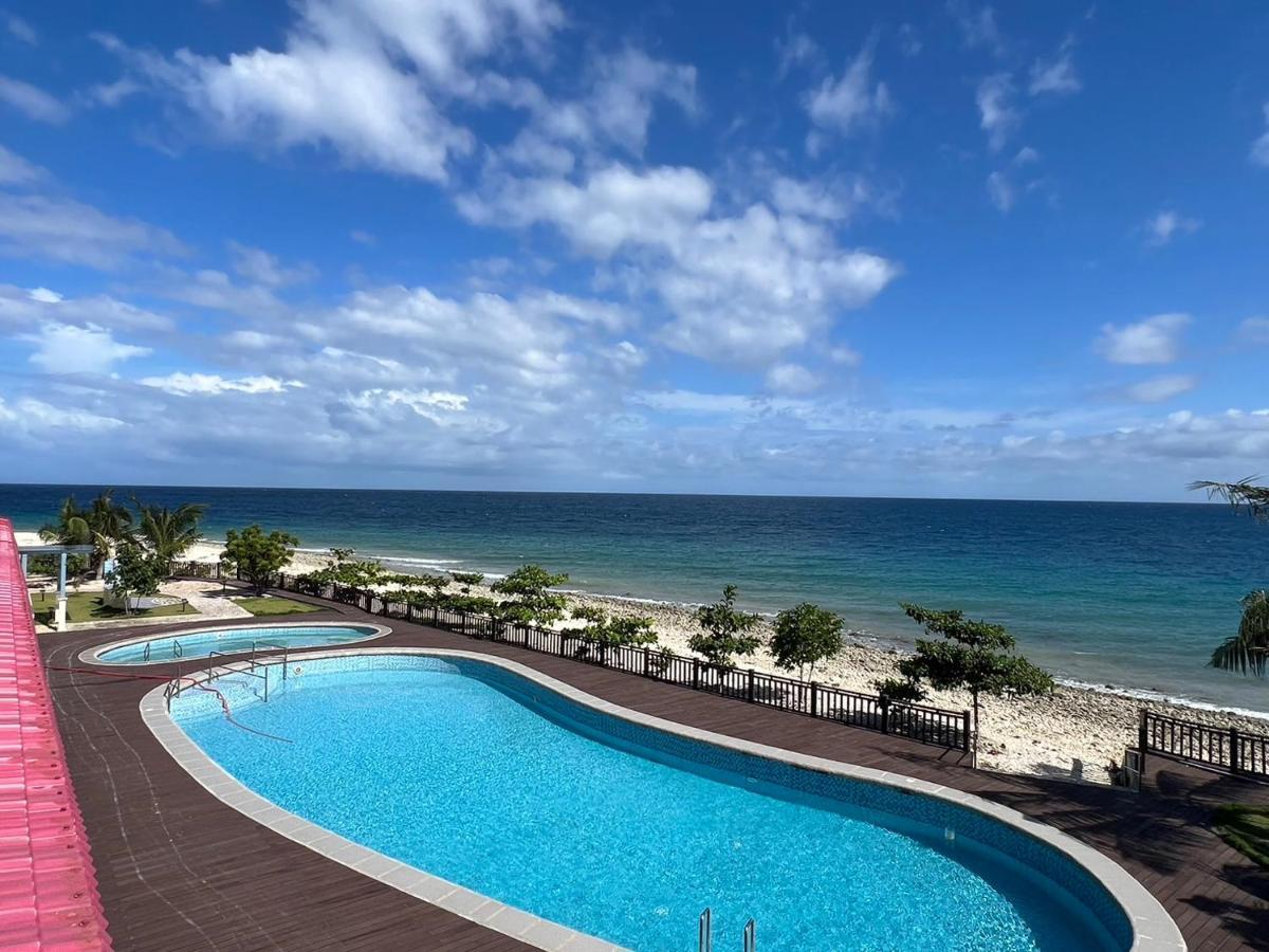 W Golf Resort Oslob Eksteriør billede