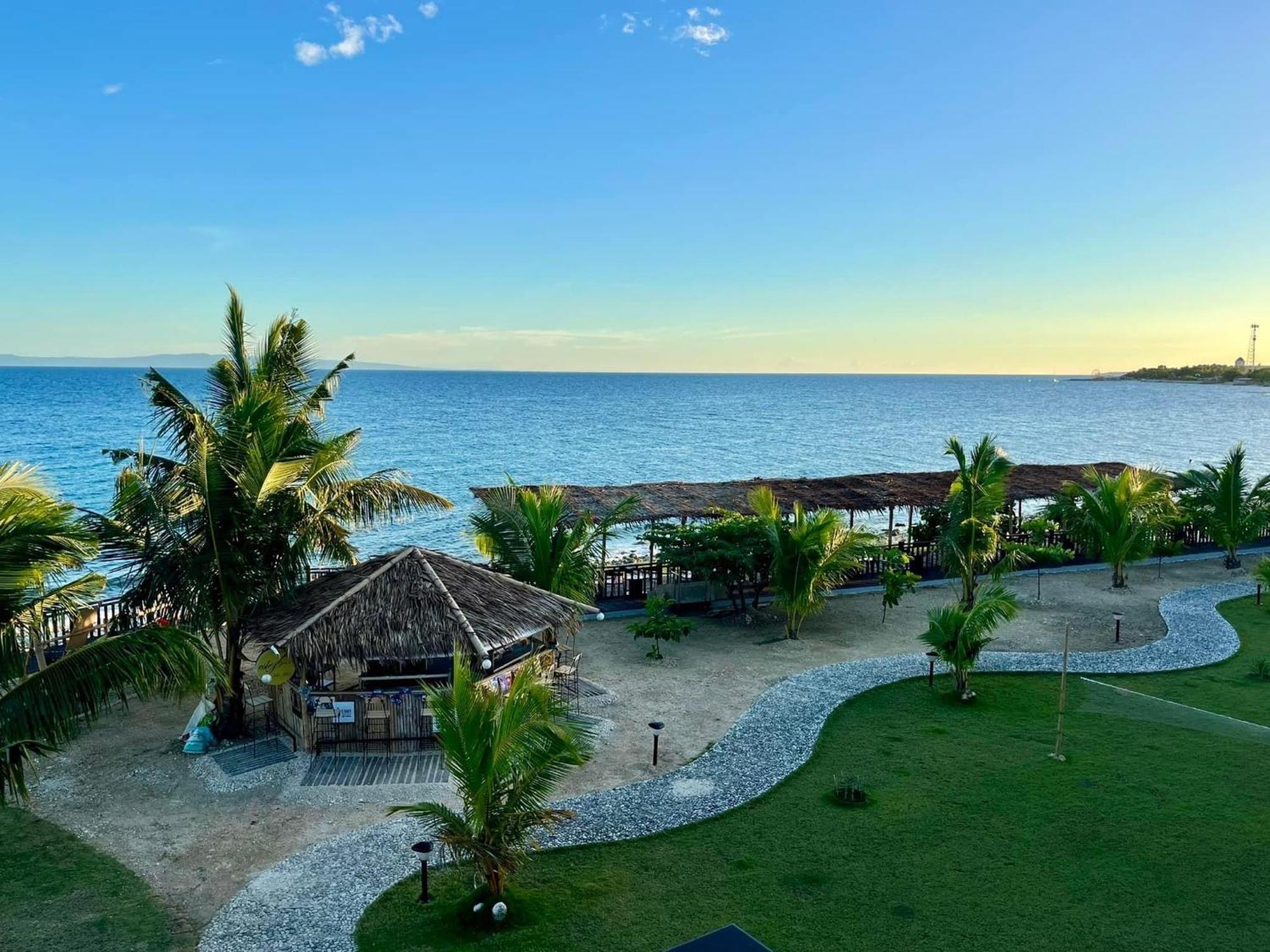 W Golf Resort Oslob Eksteriør billede