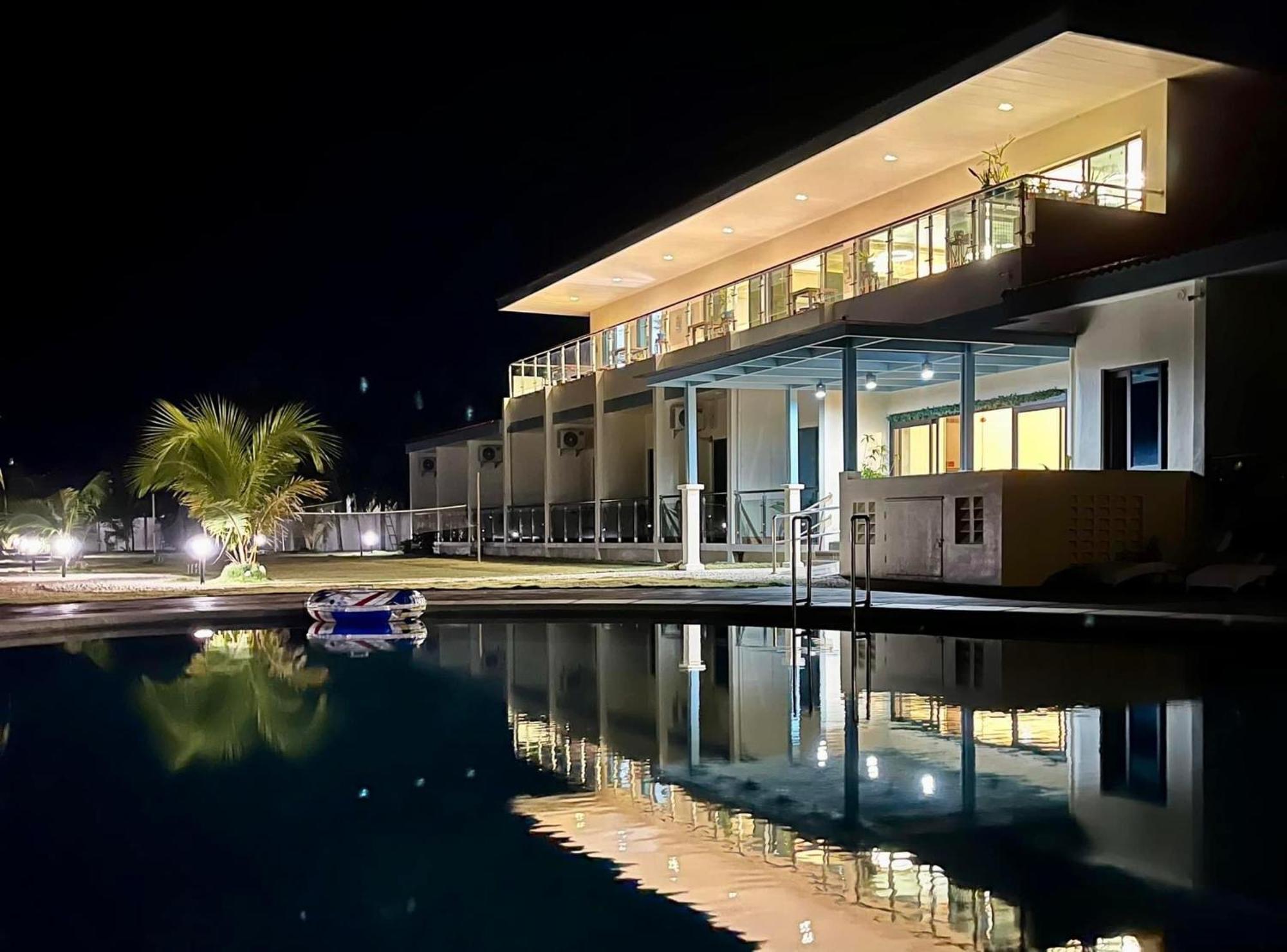 W Golf Resort Oslob Eksteriør billede