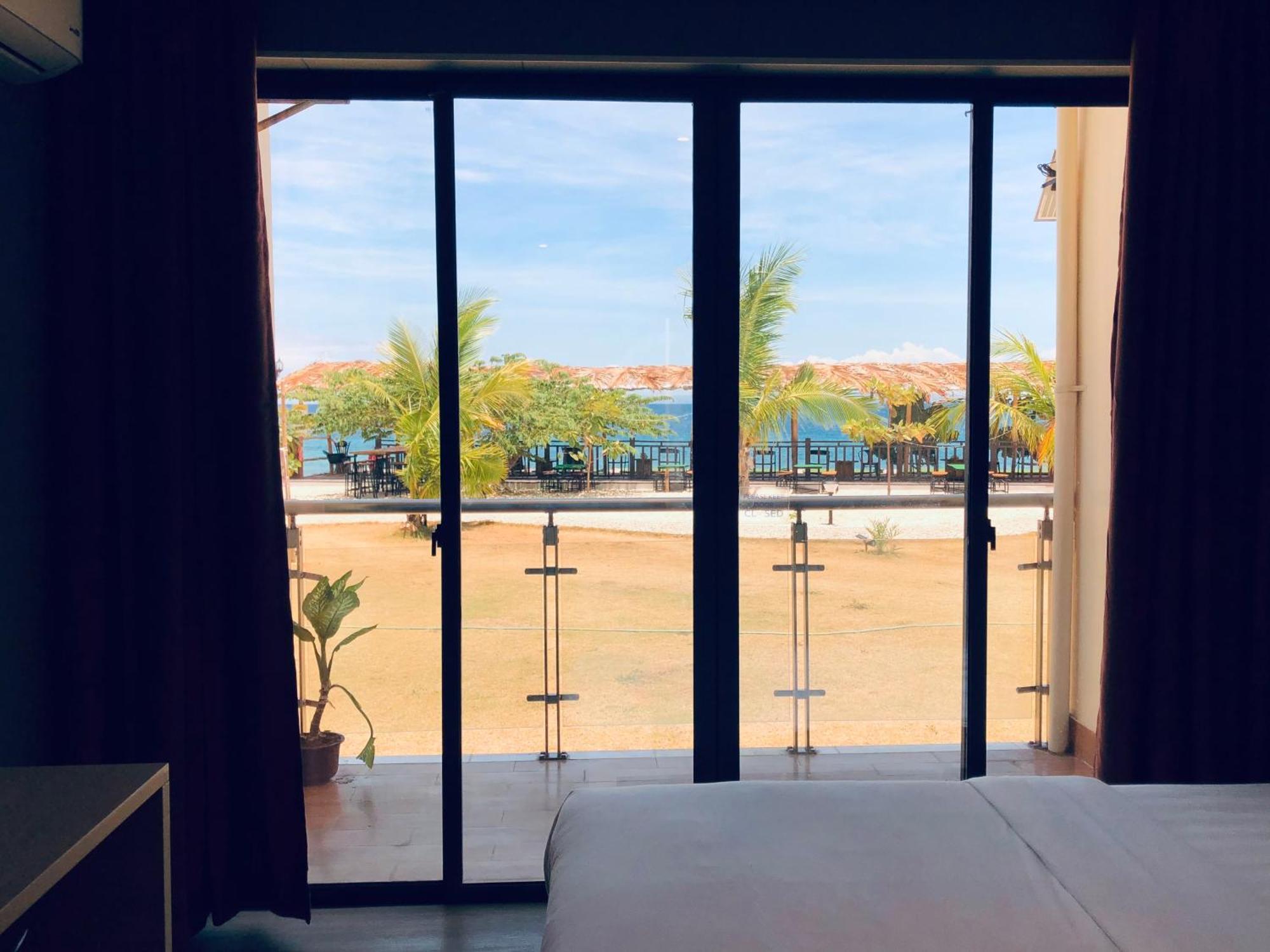 W Golf Resort Oslob Eksteriør billede