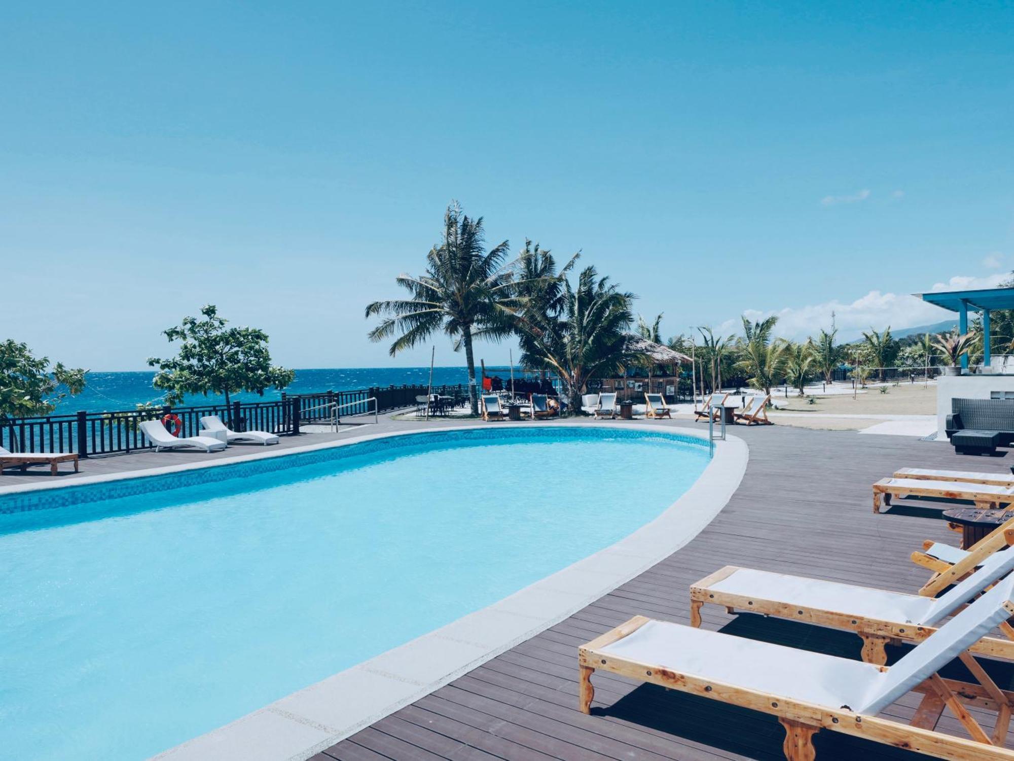 W Golf Resort Oslob Eksteriør billede