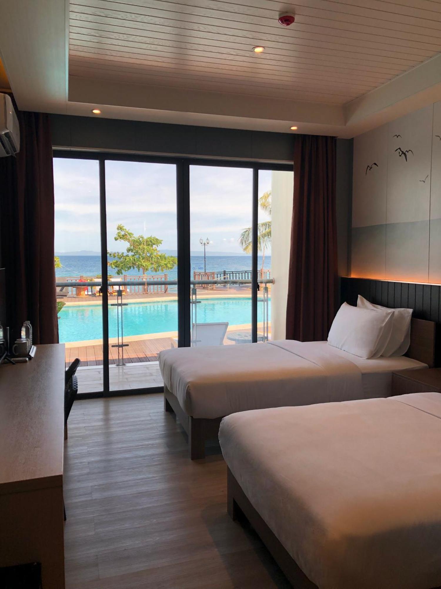 W Golf Resort Oslob Eksteriør billede