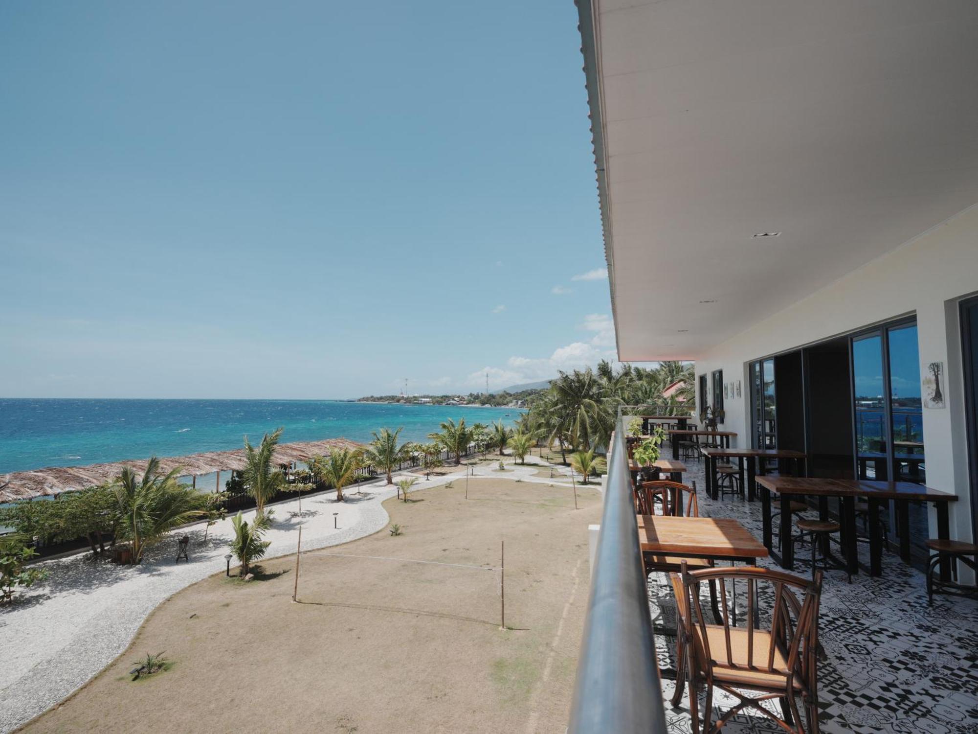 W Golf Resort Oslob Eksteriør billede